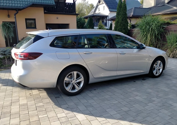 Opel Insignia cena 57999 przebieg: 198000, rok produkcji 2019 z Białobrzegi małe 326